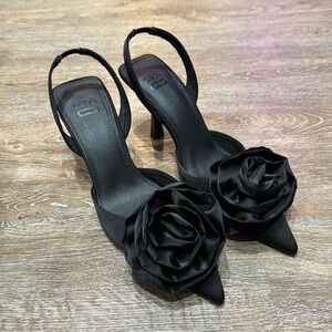 Point toe rose heel